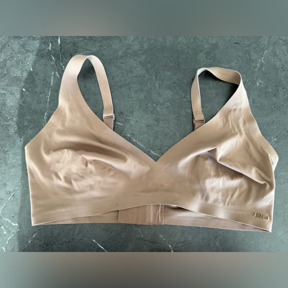 SKIMS Tan Seamless Bra Intimates